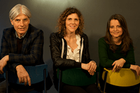 Le team du JULL : Junges Literaturlabor Richard Reich, Gerda Wurzenberger et Irene Eichenbergere